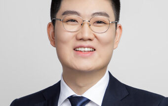 Mingyi Chen